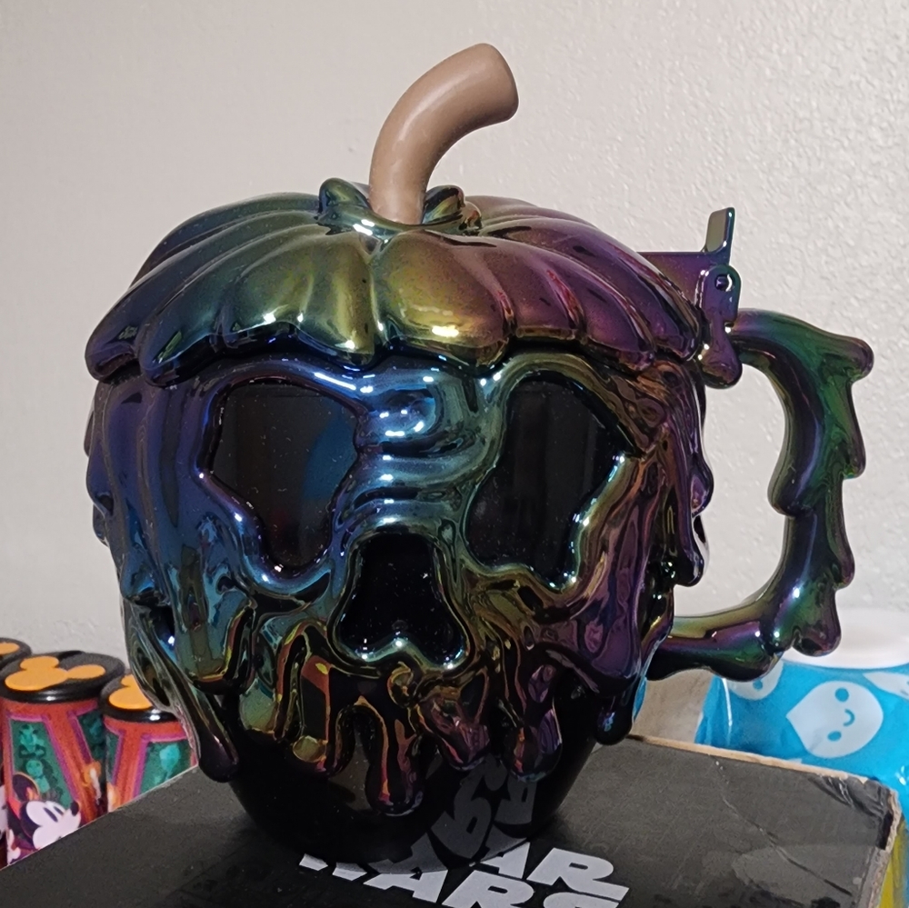 Disneyland Halloween 2023 Iridescent Black Poison Apple Mug